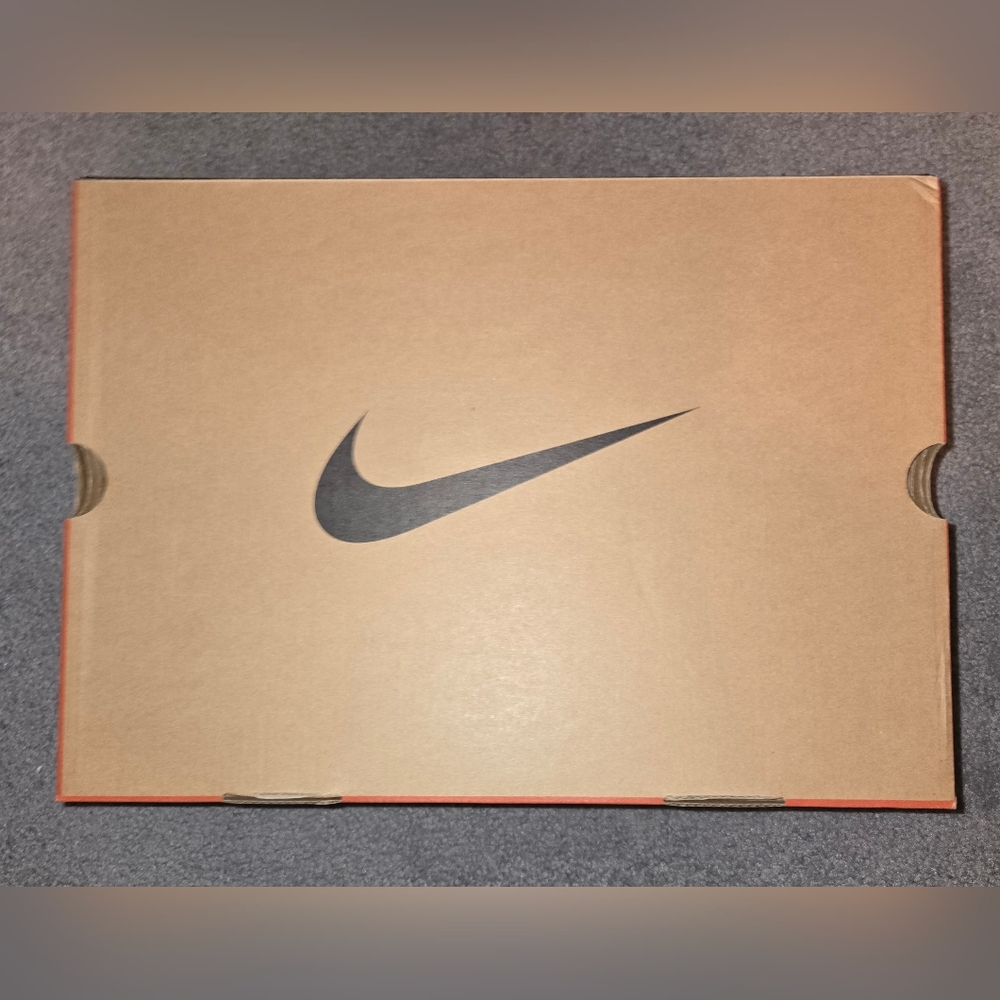 Air Jordan 9 Retro "UNC" - Picture 9 of 14